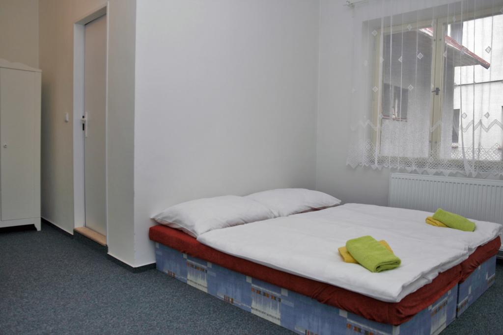 Sport Hotel Mustek 亚希莫夫 外观 照片